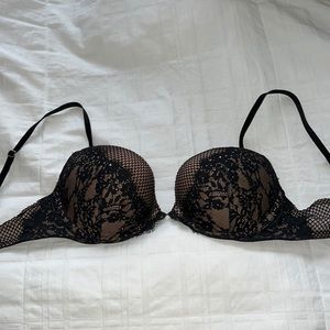 Victoria’s Secret very sexy push up lace & sequin bra